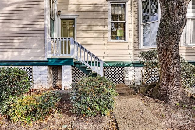 402 E Park 1B, Savannah, GA 31401