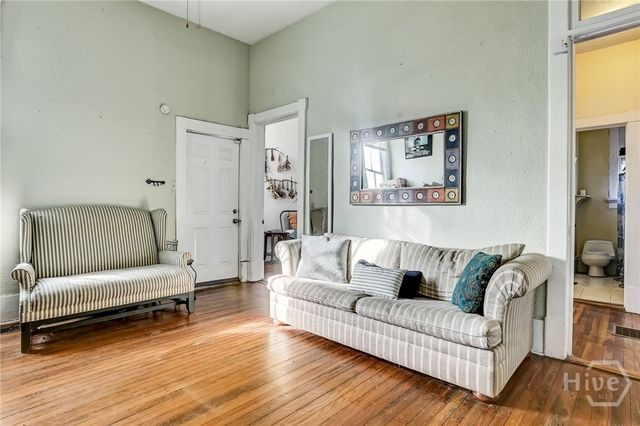 402 E Park 1B, Savannah, GA 31401