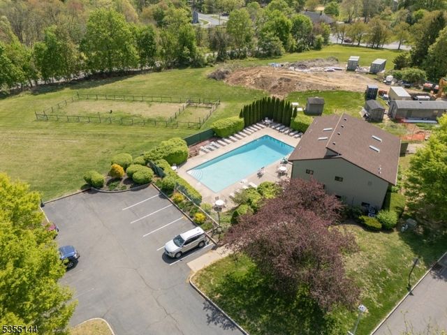 1811 Spruce Hills Dr, Glen Gardner Boro, NJ 08826