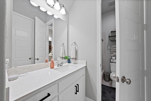 3817 Redbud Drive, Aubrey, TX 76227