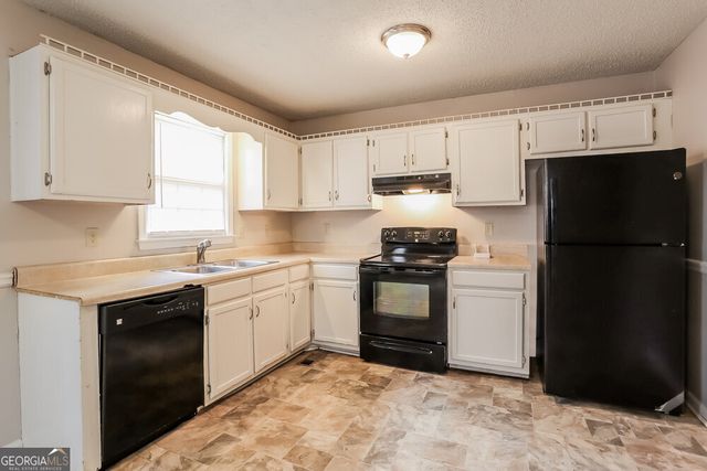 550 Austin Bridge Road, Douglasville, GA 30134