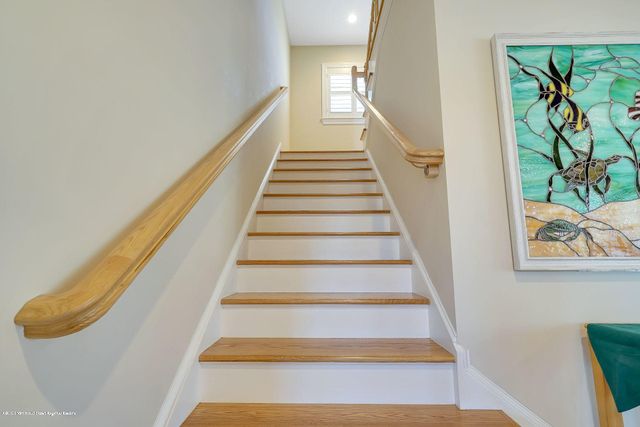 330 Villa Park Way, Spring Lake, NJ 07762