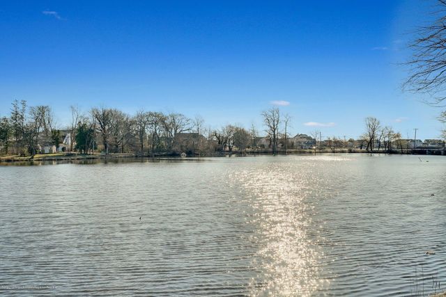 330 Villa Park Way, Spring Lake, NJ 07762