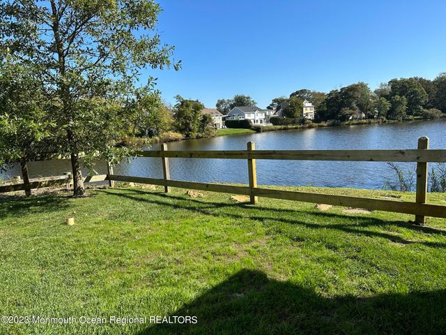 330 Villa Park Way, Spring Lake, NJ 07762