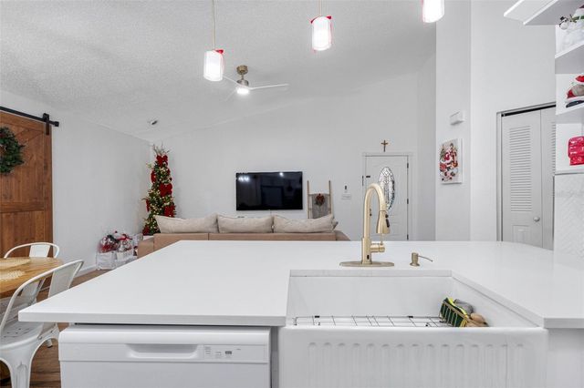 7712 CITRUS FIELD COURT, Tampa, FL 33625