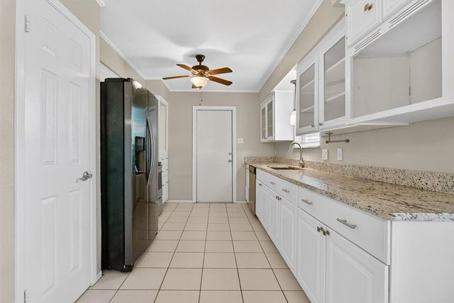 114 Maple Dr, Portland, TX 78374