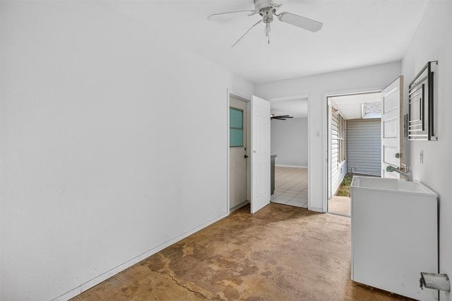 114 Maple Dr, Portland, TX 78374