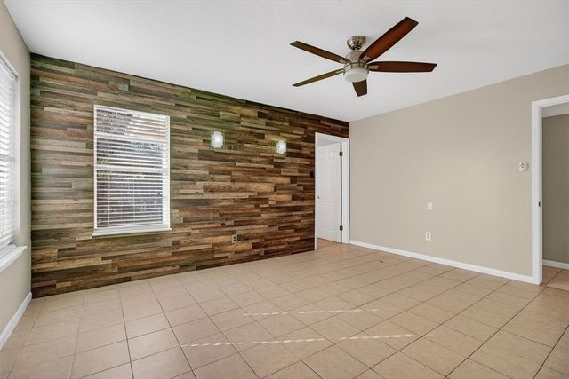 114 Maple Dr, Portland, TX 78374