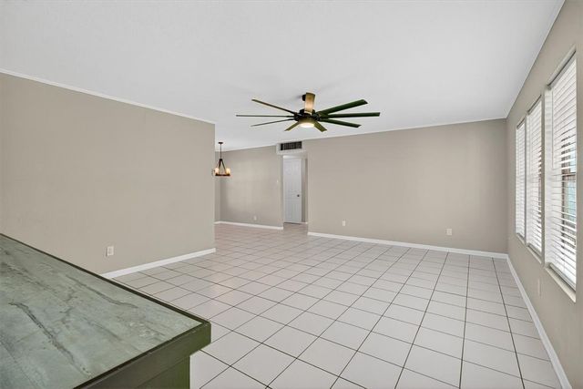 114 Maple Dr, Portland, TX 78374