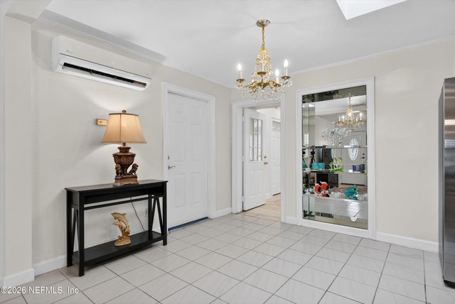 5933 GREEN HILL Lane, Jacksonville, FL 32211