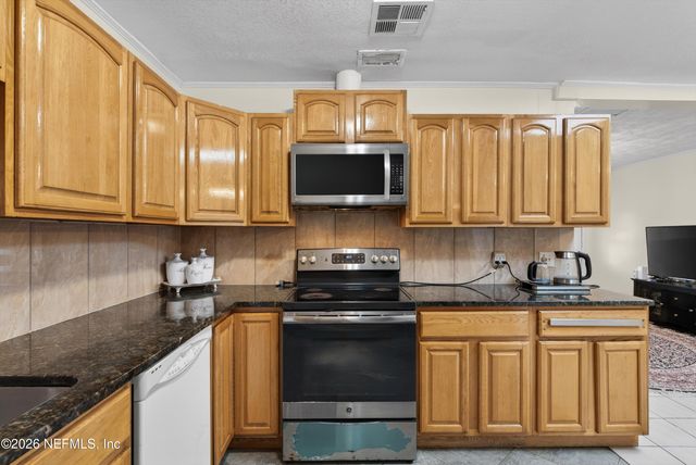 5933 GREEN HILL Lane, Jacksonville, FL 32211