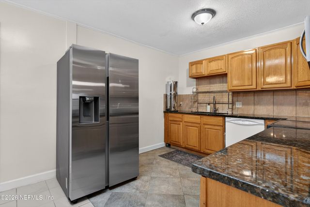 5933 GREEN HILL Lane, Jacksonville, FL 32211