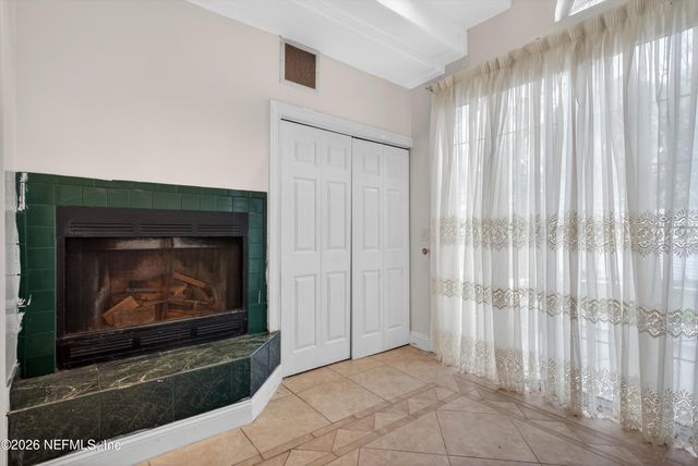 5933 GREEN HILL Lane, Jacksonville, FL 32211