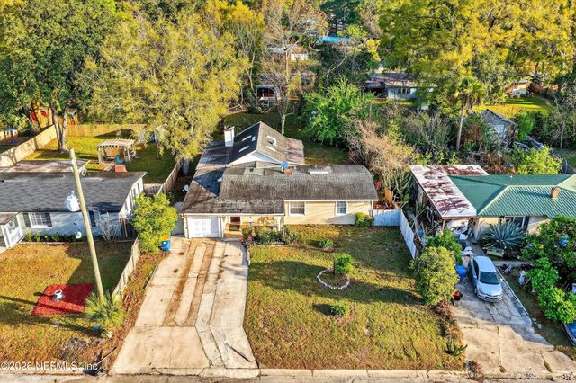 5933 GREEN HILL Lane, Jacksonville, FL 32211