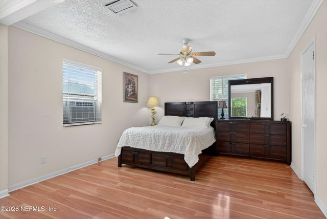 5933 GREEN HILL Lane, Jacksonville, FL 32211