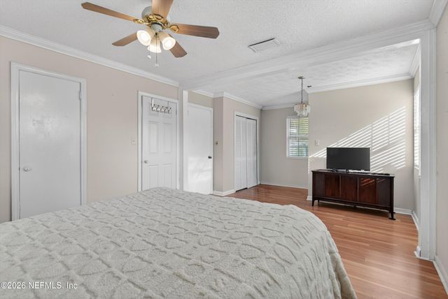 5933 GREEN HILL Lane, Jacksonville, FL 32211