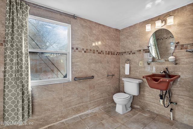 5933 GREEN HILL Lane, Jacksonville, FL 32211