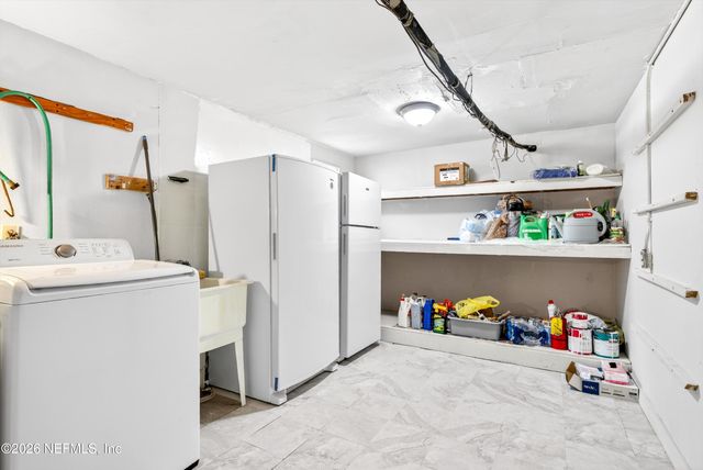 5933 GREEN HILL Lane, Jacksonville, FL 32211