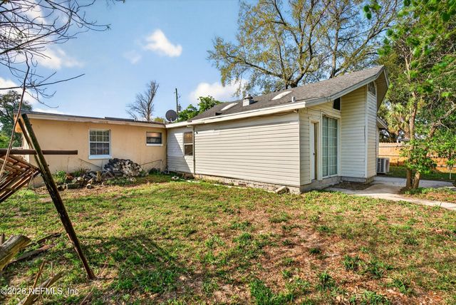 5933 GREEN HILL Lane, Jacksonville, FL 32211