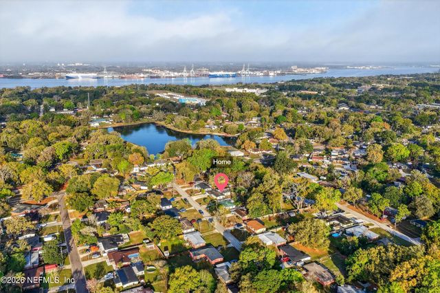 5933 GREEN HILL Lane, Jacksonville, FL 32211