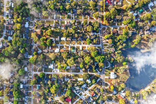 5933 GREEN HILL Lane, Jacksonville, FL 32211