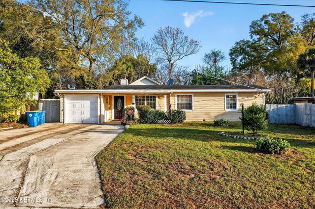 5933 GREEN HILL Lane, Jacksonville, FL 32211