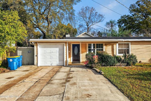 5933 GREEN HILL Lane, Jacksonville, FL 32211