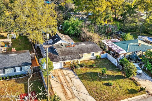 5933 GREEN HILL Lane, Jacksonville, FL 32211