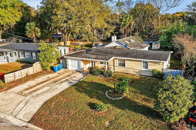 5933 GREEN HILL Lane, Jacksonville, FL 32211