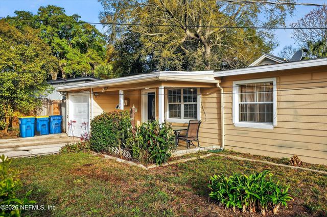 5933 GREEN HILL Lane, Jacksonville, FL 32211