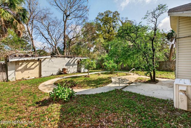 5933 GREEN HILL Lane, Jacksonville, FL 32211