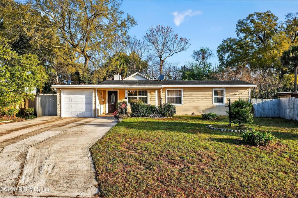 5933 GREEN HILL Lane, Jacksonville, FL 32211