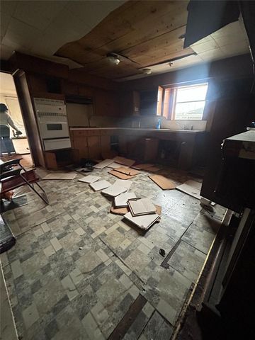 312 Willow Street, Sweeny, TX 77480