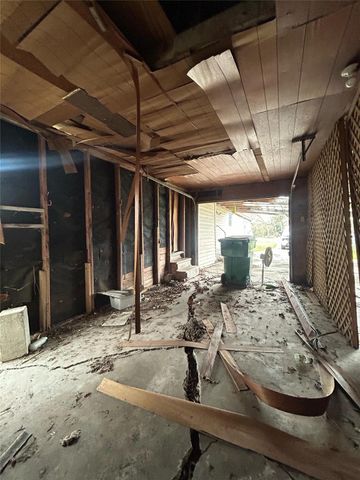 312 Willow Street, Sweeny, TX 77480