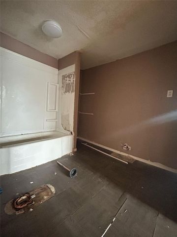 312 Willow Street, Sweeny, TX 77480