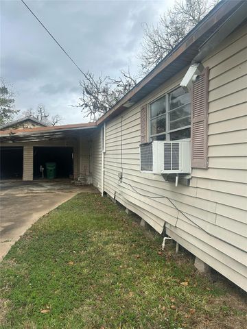 312 Willow Street, Sweeny, TX 77480