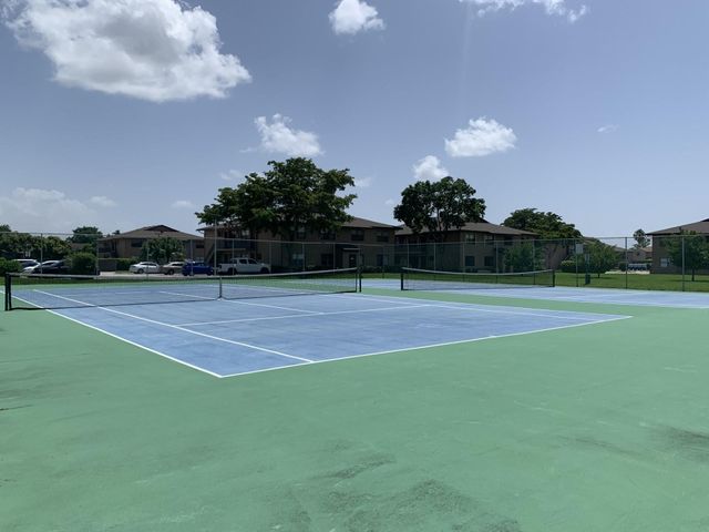 10011 Winding Lake Road 101, Sunrise, FL 33351