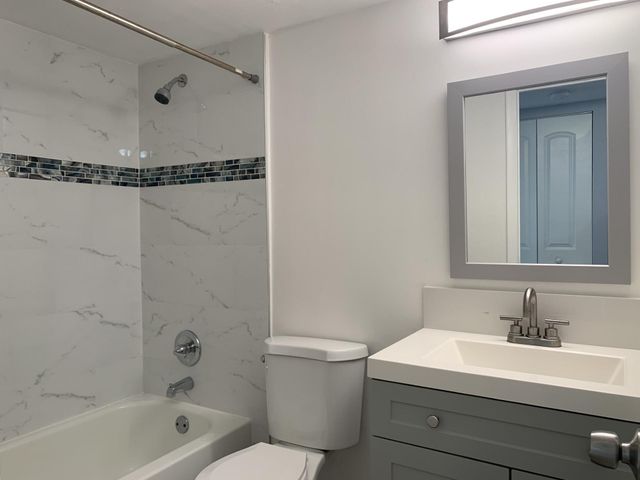 10011 Winding Lake Road 101, Sunrise, FL 33351