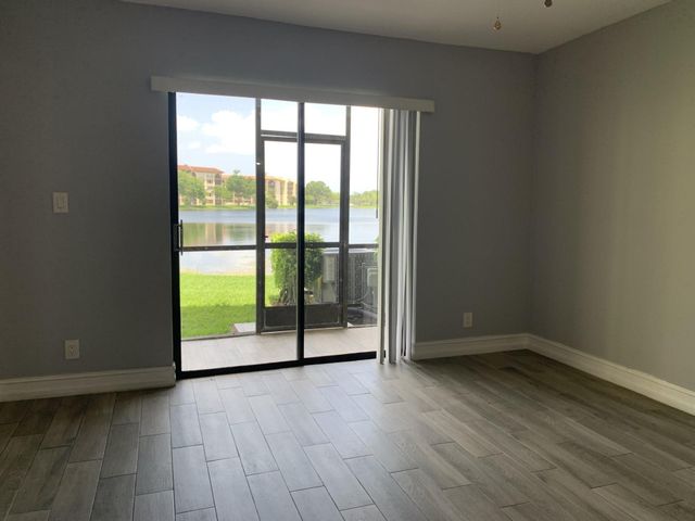 10011 Winding Lake Road 101, Sunrise, FL 33351