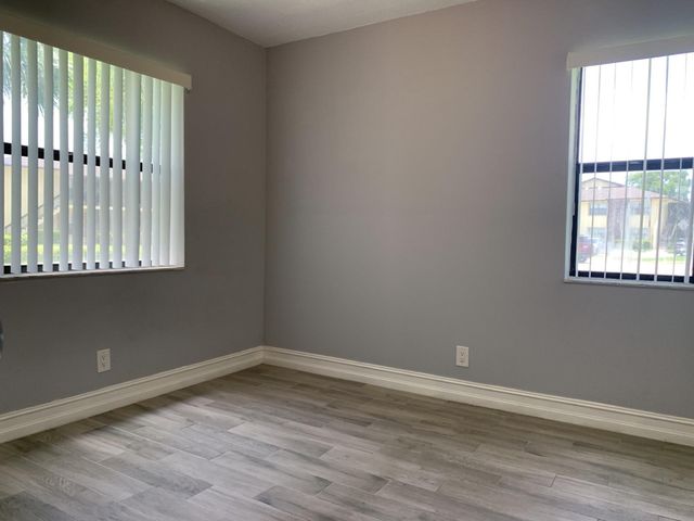 10011 Winding Lake Road 101, Sunrise, FL 33351