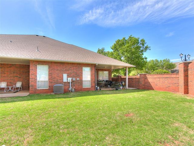 15420 Monarch Lane, Edmond, OK 73013