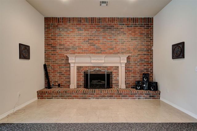 15420 Monarch Lane, Edmond, OK 73013