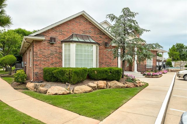 15420 Monarch Lane, Edmond, OK 73013