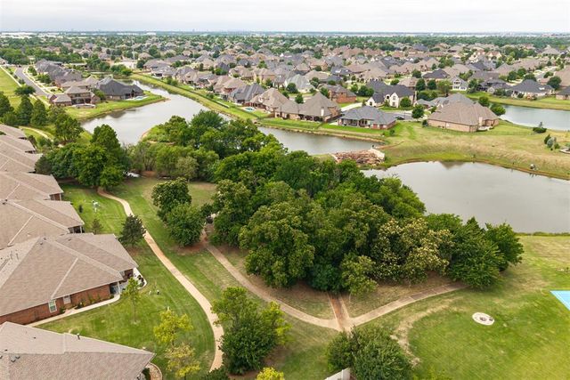 15420 Monarch Lane, Edmond, OK 73013