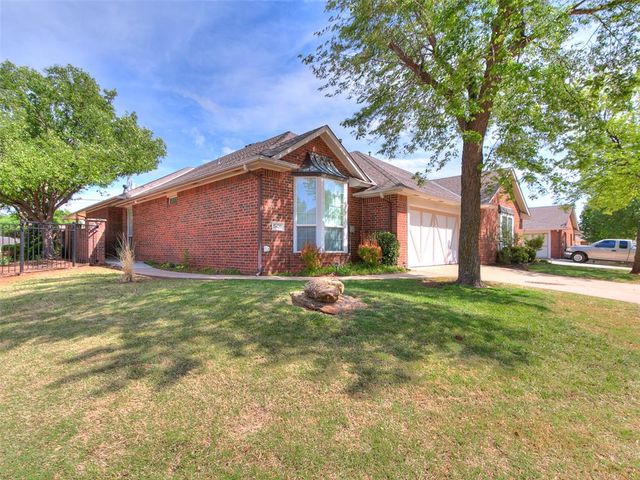 15420 Monarch Lane, Edmond, OK 73013