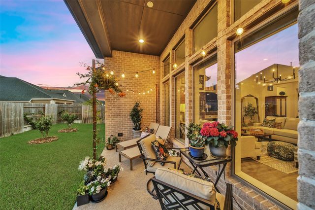 17522 Shoebutton, Conroe, TX 77385