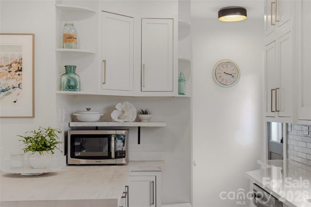 10 Springdale Road, Asheville, NC 28805