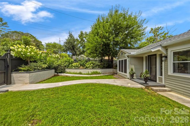 10 Springdale Road, Asheville, NC 28805