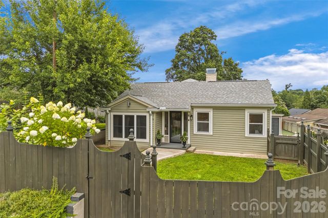 10 Springdale Road, Asheville, NC 28805