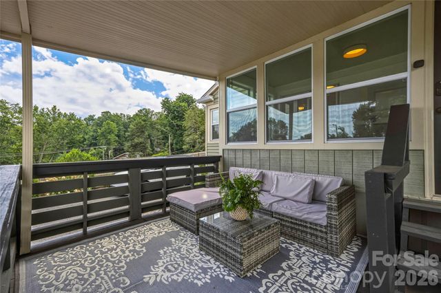 10 Springdale Road, Asheville, NC 28805